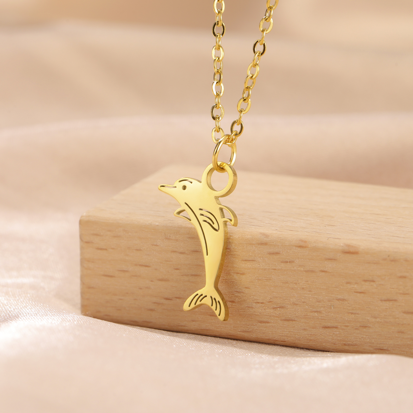 Collier Dauphin Pendentif Doré