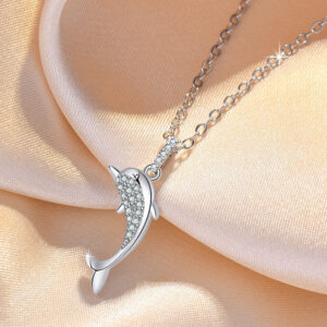 Collier dauphin zircon 5A